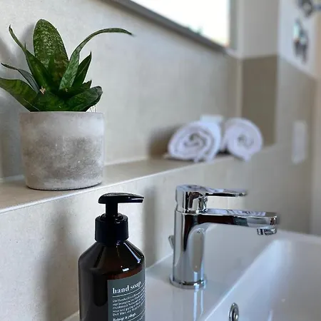 Hotel Butler Luxury I Amazing I View I Parking I Kitchen