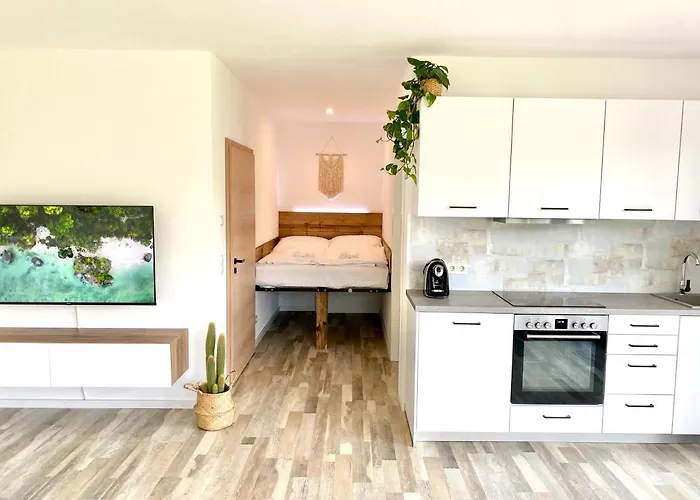 Butler Luxury I Amazing I View I Parking I Kitchen 酒店 福森